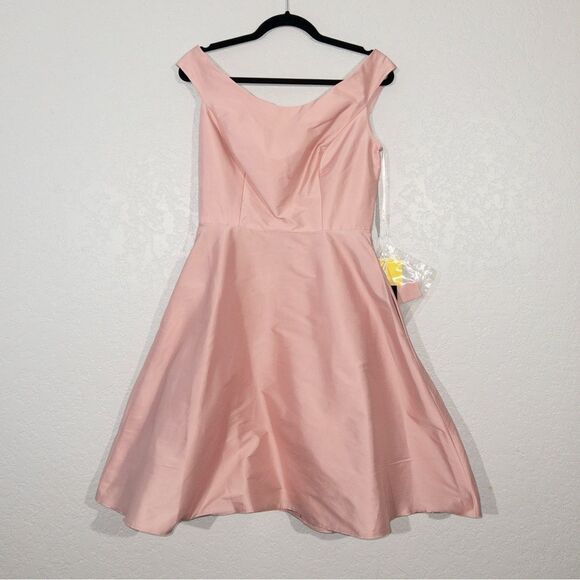 NWT Alfred Sung Twirl‎ Pink Off The Shoulder Cocktail Dress Size 8 - Picture 1 of 9